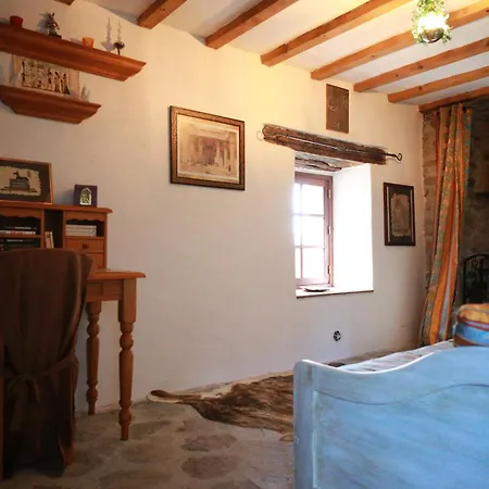 Les Faes Du Bos Gasthof