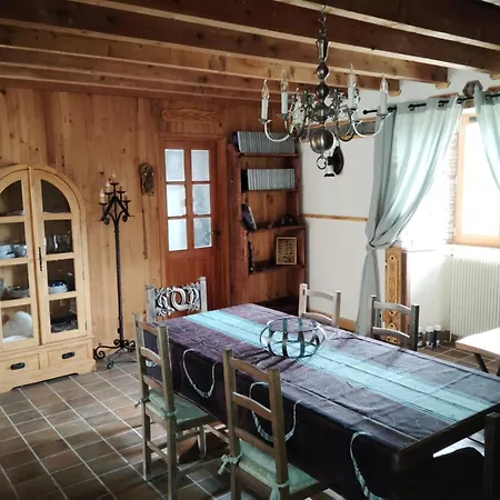 Les Faes Du Bos Gasthof